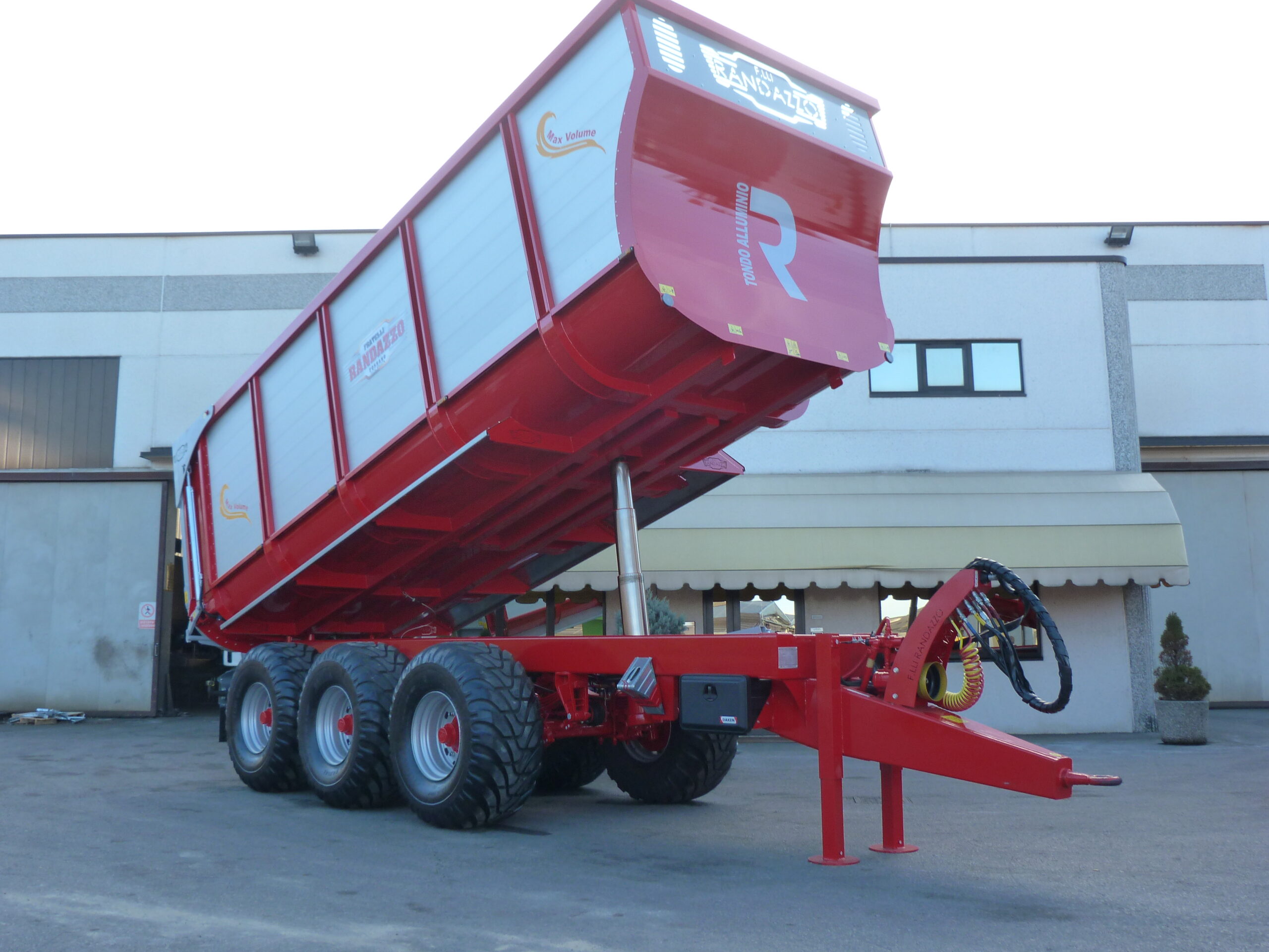 Remorcă cu 3 axe Tondo Domex tandem / tridem Randazzo